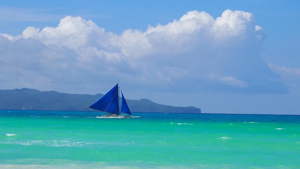 Fridays Boracay Beach Resort Balabag  Eksteriør billede